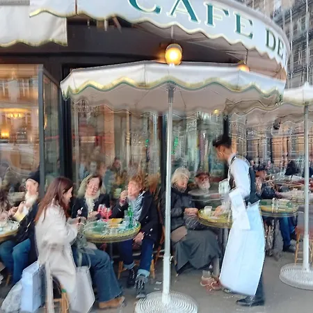 1mins At Gare Montparnasse, Center , Close To Eiffel Tour And Louvre Meusm,awesome Place Apartment