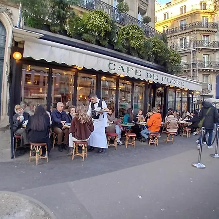 1mins At Gare Montparnasse, Center , Close To Eiffel Tour And Louvre Meusm,awesome Place *